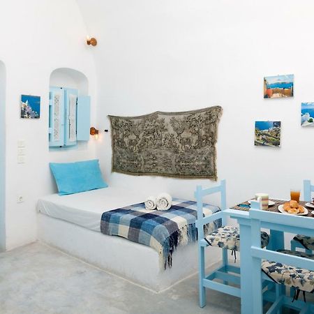 Black Rock Traditional Rooms Emporio  Zewnętrze zdjęcie